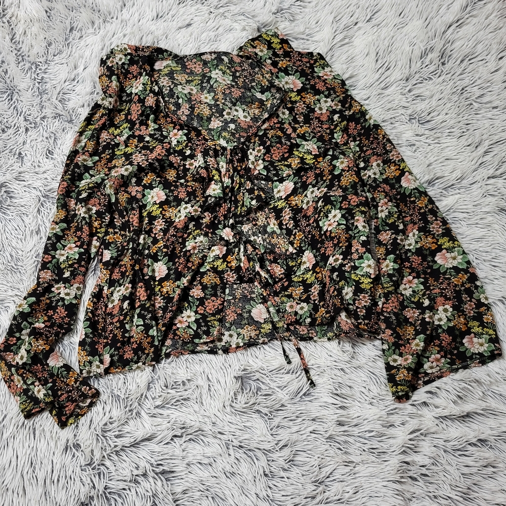 Front Tie Bell Sleeve Floral Blouse